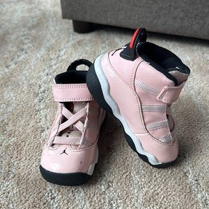 Jordan girl sneakers